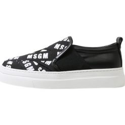 MSGM MULTISTRAP LOGO SLIP ON Półbuty wsuwane black. Czarne półbuty damskie marki MSGM, ze skóry. W wyprzedaży za 360,15 zł.