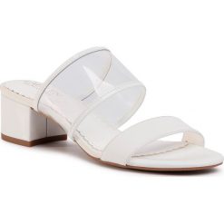 Klapki LAUREN RALPH LAUREN - Whitni 802784394003 Clear/Opwh. Białe klapki damskie Lauren Ralph Lauren, bez wzorów, ze skóry ekologicznej, bez obcasa, na obcasie. W wyprzedaży za 359,00 zł.