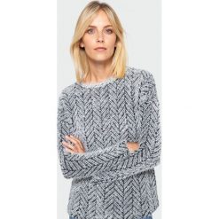 Wzorzysty sweter. Swetry damskie Greenpoint, bez wzorów, z poliesteru, bez rękawów, bez kaptura. Za 59,99 zł.