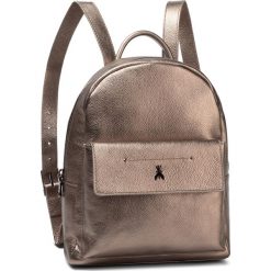Plecak PATRIZIA PEPE - 2V9281/A4U8-F1YL Titane Metal. Żółte plecaki damskie Patrizia Pepe, bez wzorów, ze skóry, eleganckie, bez dodatków. Za 1239,00 zł.