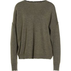 Swetry klasyczne damskie: Current/Elliott DESTROYED Sweter military green
