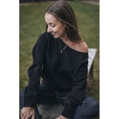Gruby Oversize Czarny Max Z. Czarne bluzy damskie Pakamera, z nadrukiem. Za 109,00 zł.
