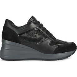 Geox - Buty. Czarne koturny damskie Geox, z okrągłym noskiem, bez obcasa, na obcasie, bez zapięcia. Za 539,90 zł.