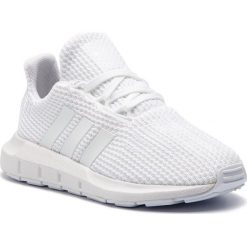 Buty adidas - Swift Run C F34318 Ftwwht/Ftwwht/Ftwwht. Białe półbuty dziewczęce Adidas, na sznurówki. Za 229,00 zł.