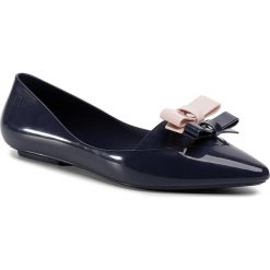 Baleriny MELISSA - Pointy II + Jason Wu A 32740 Blue/Pink 52227. Niebieskie baleriny damskie Melissa, bez wzorów, z tworzywa sztucznego, bez obcasa. Za 419,00 zł.