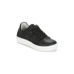 Buty Dziecko Citrouille et Compagnie ITINGOES. Czarne trampki dziewczęce marki Citrouille et Compagnie, bez wzorów, bez zapięcia. Za 159,20 zł.