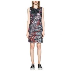 Desigual Kamizelka Ubiera Casey 18Swvk42 2000 (Rozmiar L). Szare kamizelki damskie marki Desigual, l, bez wzorów, bez kaptura. W wyprzedaży za 201,00 zł.