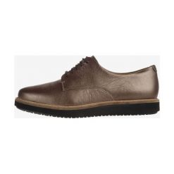 Clarks Glick Darby Półbuty Brązowy. Pomarańczowe półbuty damskie Clarks, bez wzorów, ze skóry, bez obcasa, bez zapięcia. Za 490,95 zł.