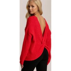 Czerwony Sweter Berinvynia. Czerwone swetry damskie Renee, s, bez wzorów, casualowe, bez rękawów, bez kaptura. Za 139,99 zł.
