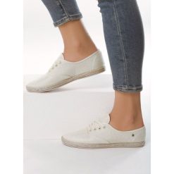 Beżowe Tenisówki Yanna. Brązowe trampki i tenisówki damskie Born2be, bez wzorów, bez zapięcia. W wyprzedaży za 34,99 zł.