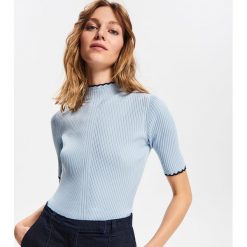 Dzianinowa bluzka - Niebieski. Niebieskie bluzki damskie Reserved, s, bez wzorów, z dzianiny, bez kołnierzyka, bez rękawów. Za 59,99 zł.