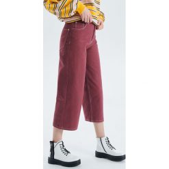 Spodnie culotte - Fioletowy. Fioletowe spodnie damskie Cropp. W wyprzedaży za 39,99 zł.