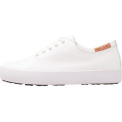 Trampki damskie slip on: Blackstone Tenisówki i Trampki white