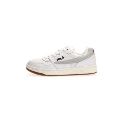 Buty Fila 1010411 ARCADE LOW. Białe trampki męskie Fila, bez wzorów, bez zapięcia. Za 277,08 zł.