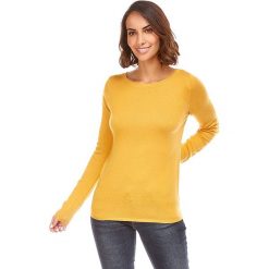 Sweter w kolorze musztardowym. Żółte swetry damskie L'étoile du cachemire, bez wzorów, z kaszmiru, klasyczne, bez rękawów, bez kaptura. W wyprzedaży za 129,95 zł.