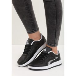 Czarne Buty Sportowe Sing with Me. Czarne buty sportowe damskie marki DOMYOS, z bawełny. Za 79,99 zł.