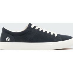Niebieskie tenisówki z naszywką na zapiętku. Zielone buty sportowe męskie marki Pull&Bear, z aplikacjami, sportowe, bez zapięcia. Za 99,90 zł.