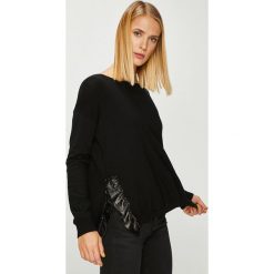 Liu Jo - Sweter. Czarne swetry klasyczne damskie marki Liu Jo, s, z poliesteru, z okrągłym kołnierzem. W wyprzedaży za 369,90 zł.