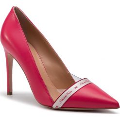 Szpilki ELISABETTA FRANCHI - SA-06L-96E2-V359 Fuxia 560. Różowe półbuty damskie Elisabetta Franchi, bez wzorów, ze skóry, bez obcasa, na obcasie, bez zapięcia. W wyprzedaży za 1469,00 zł.