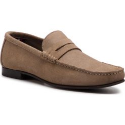 Mokasyny TOMMY HILFIGER - Core Suede Loafer FM0FM02106 Taupe Grey 005. Pomarańczowe mokasyny męskie TOMMY HILFIGER, z zamszu. W wyprzedaży za 469,00 zł.