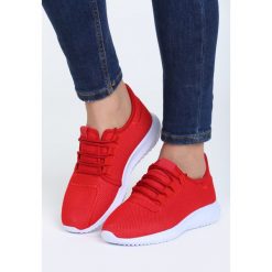 Czerwone Buty Sportowe Come Down. Czerwone buty sportowe damskie Born2be, z materiału. Za 79,99 zł.