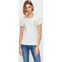 Vero Moda - Top. Białe bluzki damskie Vero Moda, s, z nadrukiem, z bawełny, z okrągłym kołnierzem. W wyprzedaży za 44,90 zł.