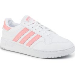 Buty adidas - Team Court J EG9089 Ftwwht/Glopnk/Cblack. Białe buty sportowe damskie Adidas, bez wzorów, ze skóry ekologicznej, sportowe. Za 249,00 zł.