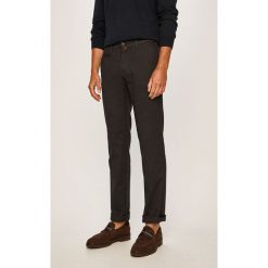 Pierre Cardin - Spodnie. Szare spodnie męskie z elastanu, casualowe. W wyprzedaży za 269,90 zł.
