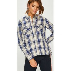Pepe Jeans - Koszula Memphis. Czerwone bluzki damskie Pepe Jeans, na co dzień, s, w kratkę, z bawełny, klasyczne, z klasycznym kołnierzykiem, z długim rękawem. W wyprzedaży za 179,90 zł.
