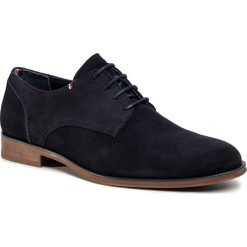 Półbuty TOMMY HILFIGER - Casual Embossed Suede Shoe FM0FM02723 Desert Sky DW5. Niebieskie półbuty męskie TOMMY HILFIGER, na co dzień, bez wzorów, ze skóry, klasyczne, bez zapięcia. Za 579,00 zł.