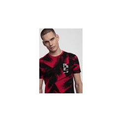 T-shirt męski TSM281 - czerwony allover. Czerwone koszulki męskie marki 4f, m. W wyprzedaży za 39,99 zł.