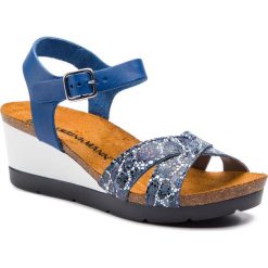 Sandały DR. BRINKMANN - 710950 Blau 5. Niebieskie klapki damskie marki Dr. Brinkmann, bez wzorów, ze skóry, bez obcasa, na obcasie. Za 259,00 zł.
