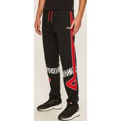 Fila - Spodnie. Czarne spodnie męskie Fila, na co dzień, s, bez wzorów, z bawełny. W wyprzedaży za 299,90 zł.