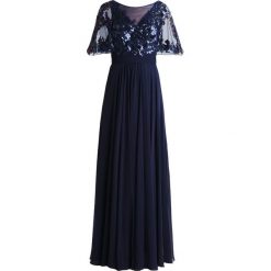 Luxuar Fashion Suknia balowa navyblau. Niebieskie sukienki damskie marki Luxuar Fashion, bez wzorów, z poliesteru, wizytowe, bez kołnierzyka, bez rękawów. W wyprzedaży za 953,40 zł.