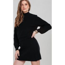 Czarny Komplet Griffith. Czarne spódniczki damskie Renee, s, bez wzorów, z dzianiny, długie, mini, dopasowane. Za 189,99 zł.