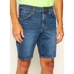 Szorty jeansowe Wrangler 5 Pocket W14CT112E. Niebieskie spodenki i szorty męskie Wrangler, m, bez wzorów, z elastanu. W wyprzedaży za 219,00 zł.