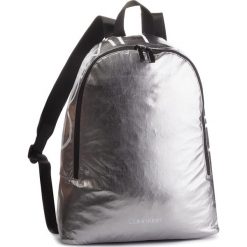Plecak CALVIN KLEIN - Item Story Round Bac K50K503873 910. Szare plecaki damskie Calvin Klein, z materiału. Za 399,00 zł.
