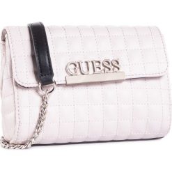 Saszetka nerka GUESS - Matrix (VG) HWVG77 40810 SML. Różowe nerki damskie Guess, z aplikacjami, ze skóry ekologicznej, bez dodatków. Za 449,00 zł.