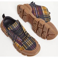 SNEAKERSY VALLET WEEKEND MAX MARA. Buty sportowe damskie Weekend Max Mara, bez wzorów, sportowe. Za 1309,00 zł.