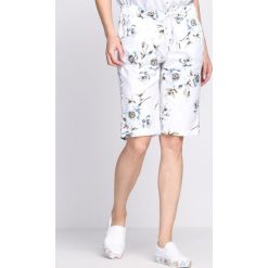 Białe Szorty Swallow. Białe szorty damskie Born2be, m, bez wzorów. Za 69,99 zł.