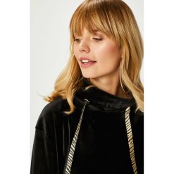 Answear - Bluza. Czarne bluzy damskie z kieszeniami marki ANSWEAR, s, z elastanu, bez kaptura. W wyprzedaży za 89,90 zł.