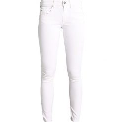 Replay LUZ BACK ZIP Jeans Skinny Fit white. Białe rurki damskie Replay, z elastanu. W wyprzedaży za 407,20 zł.