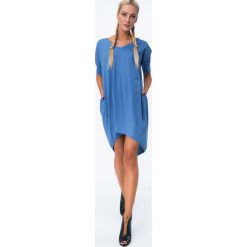 Sukienka dekolt V oversize indygo 3753. Szare sukienki marki Fasardi, xl, oversize. Za 59,00 zł.