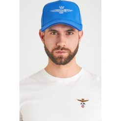 CZAPKA aeronautica militare. Niebieskie czapki męskie Aeronautica Militare, z haftami, z materiału. Za 199,00 zł.