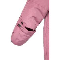 Steiff Collection MINIBASICS OUTDOOR BABY Kombinezon zimowy foxglove rose. Czerwone kombinezony dziewczęce Steiff Collection, na zimę, z jeansu. W wyprzedaży za 377,10 zł.