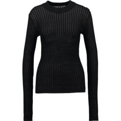 Swetry klasyczne damskie: Hope Sweter black
