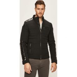 Marciano Guess - Kurtka. Czarne płaszcze męskie MARCIANO GUESS, s, z aplikacjami, z elastanu, krótkie, bez kaptura. W wyprzedaży za 549,90 zł.