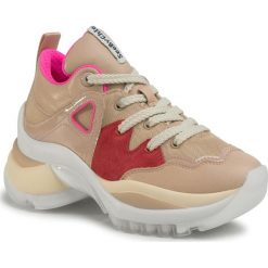 Sneakersy SEE BY CHLOÉ - SB34191A Patent 354. Brązowe półbuty damskie See by Chloé, z zamszu. Za 1419,00 zł.