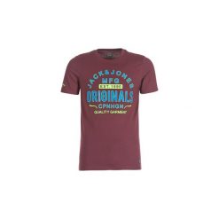T-shirty z krótkim rękawem Jack Jones JORSOLIDATE. Czerwone t-shirty męskie Jack & Jones, s, bez wzorów, bez kołnierzyka, krótkie. Za 62,30 zł.