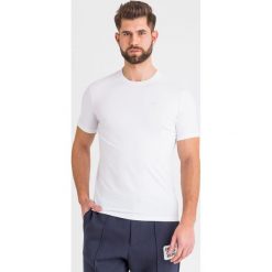 T-SHIRT emporio armani. Białe t-shirty męskie Emporio Armani, s, bez wzorów, bez kołnierzyka. Za 494,10 zł.